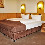 Frederikspark, 24h Check-in, Free Parking And Wifi 3* ノルダーシュテット