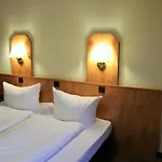 ホテル Frederikspark, 24h Check-in, Free Parking And Wifi 3*