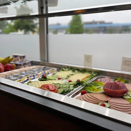 Frederikspark, 24h Check-in, Free Parking And Wifi Отель Нордерштедт