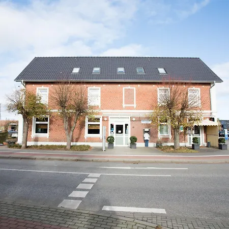 Отель Frederikspark, 24h Check-in, Free Parking And Wifi Нордерштедт