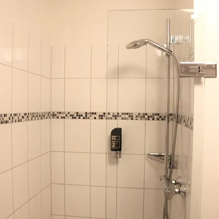 Frederikspark, 24h Check-in, Free Parking And Wifi 3* Нордерштедт