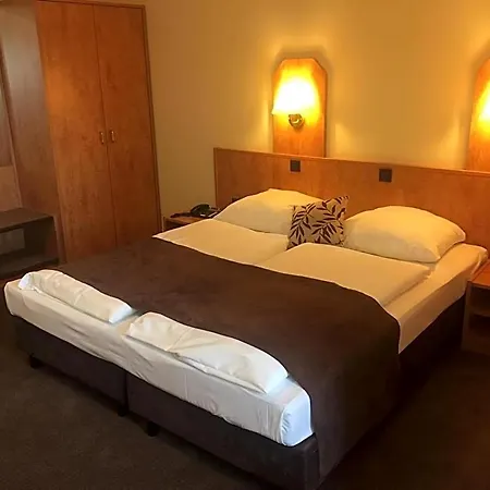 Frederikspark, 24h Check-in, Free Parking And Wifi 酒店 3*