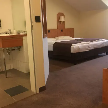 מלון Frederikspark, 24h Check-in, Free Parking And Wifi 3*