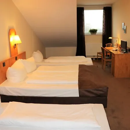 Frederikspark, 24h Check-in, Free Parking And Wifi 3*