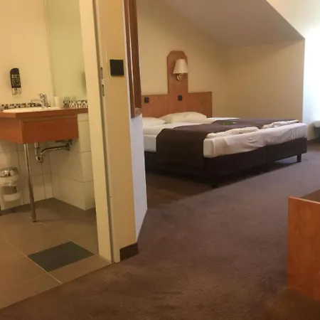 Отель Frederikspark, 24h Check-in, Free Parking And Wifi